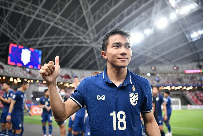 "ชนาธิป" ให้กำลังใจช้างศึก U19 แนะนำข้อบกพร่องมาแก้ไข สู้เพื่อทีมชาติไทย