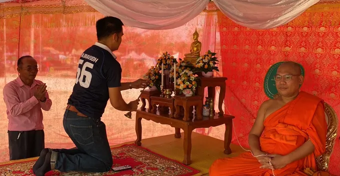 นายปริญญา ฤกษ์หร่าย ส.ส.กำแพงเพชร พร้อมพุทธศาสนิกชนร่วมเบิกเนตรสมเด็จพุมาจารย์โตองค์ยักษ์ ณ วัดโป่งดู่ ต.วังชะพลู อ.ขาณุวรลักษบุรี จ.กำแพงเพชร
