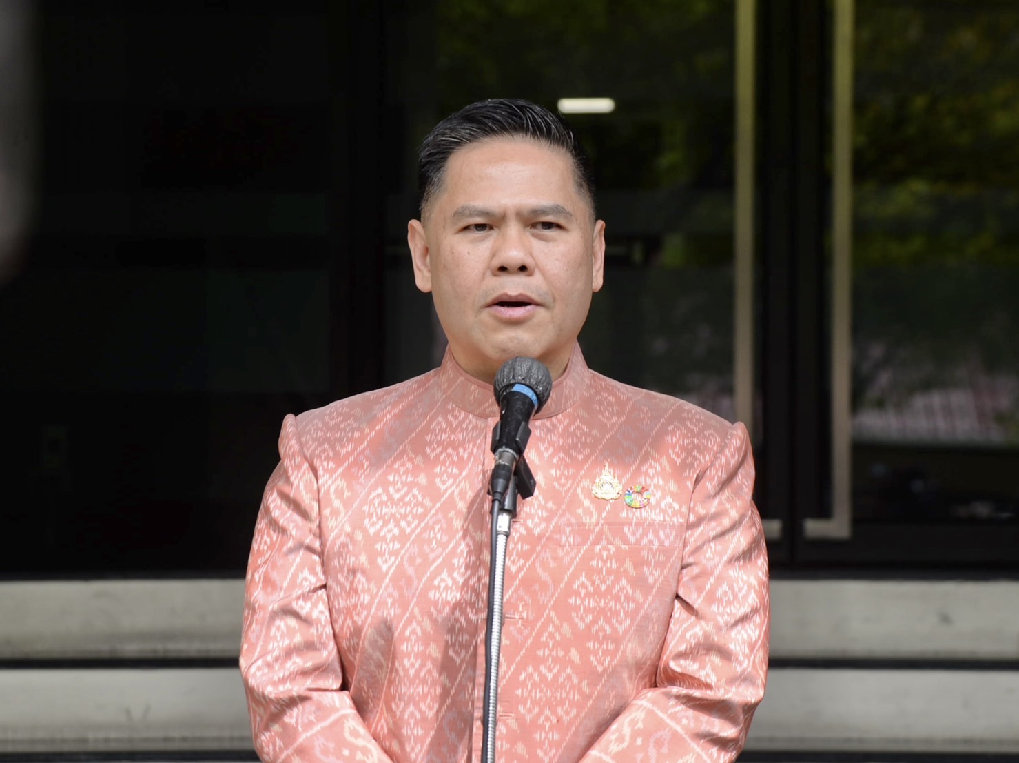 “วราวุธ” หนุน ยุบสภาคืนอำนาจให้ ปชช. ผ่าทางตันทางการเมือง ยึดสัจจะตามที่ ”พ่อบรรหาร“ ทำมา ยังให้พท.เป็นแกนนำตั้ง รบ. 