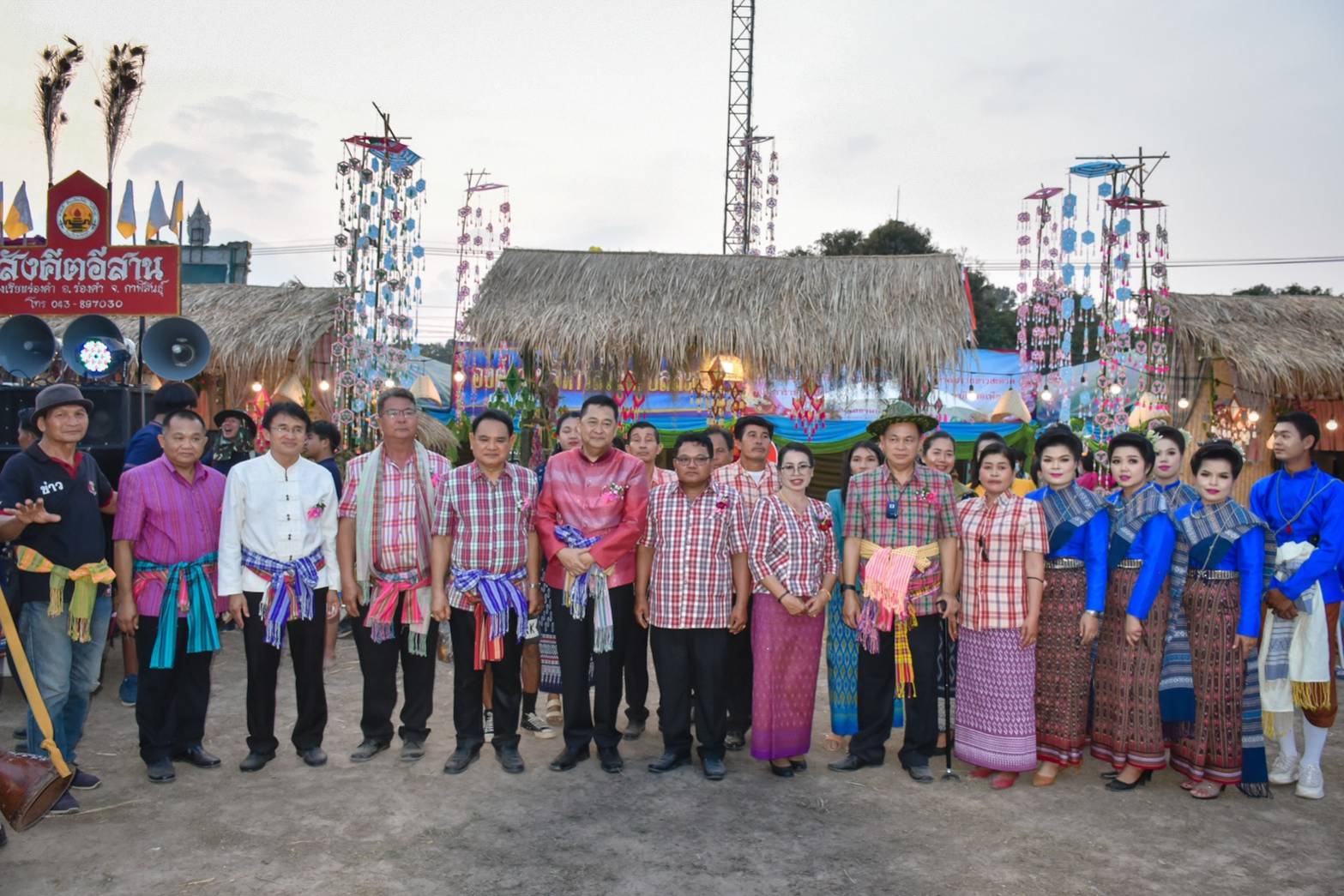 ร้อยเอ็ดเปิดงานประเพณีบุญข้าวจี่ของดีเมืองโพธิ์ชัย ประจำปี 2566 อย่างยิ่งใหญ่