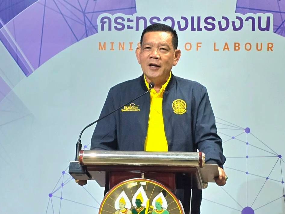 พิพัฒน์ดันมาตรการกระตุ้นเศรษฐกิจภาคแรงงาน เร่งสร้างงาน ลดค่าใช้จ่าย เพิ่มทักษะ