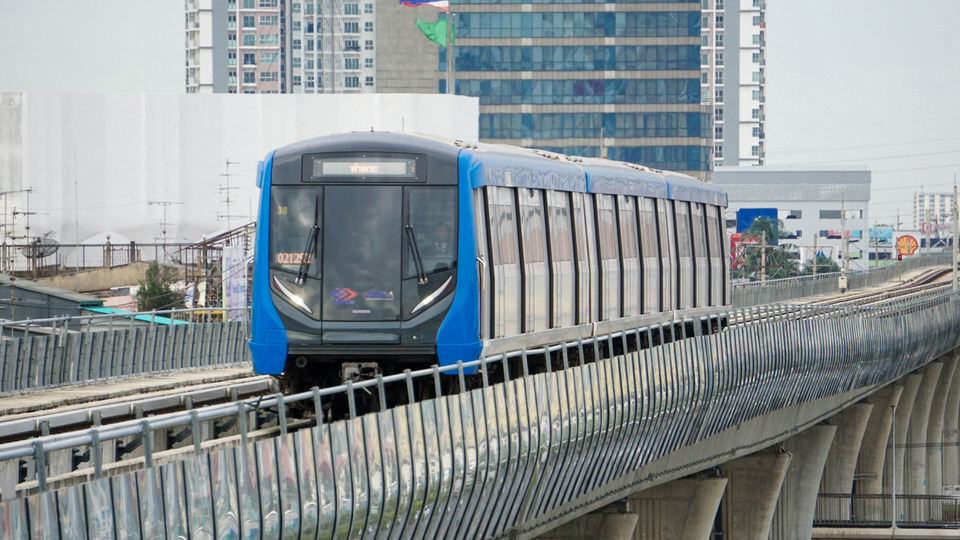 BEM ลดเพดานค่าโดยสารรถไฟฟ้าสายสีน้ำเงินใหม่ 17- 44 บาท เริ่ม 3 ก.ค. นี้