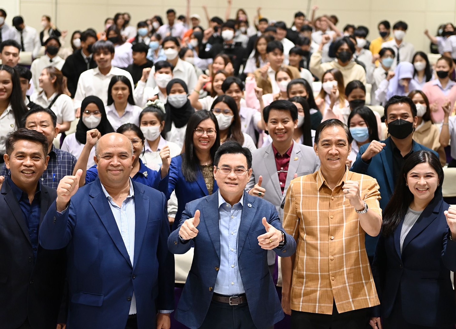 “จุรินทร์” บุกภูเก็ต Kick off สร้าง CEO Gen Z ปั้นแม่ทัพการค้ารุ่นใหม่