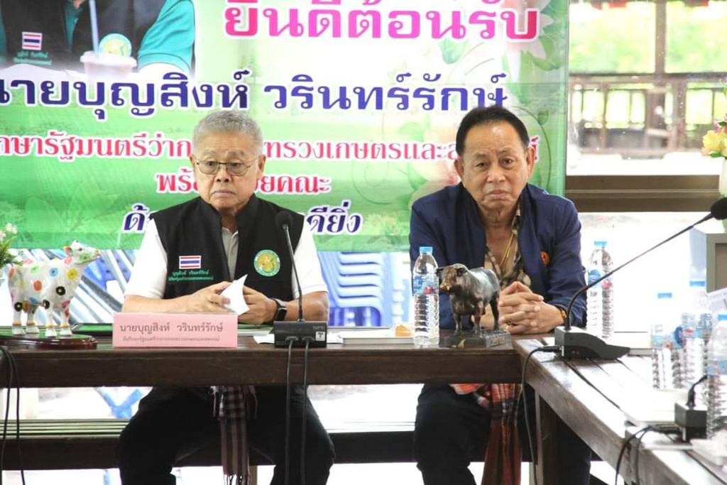 ที่ปรึกษา รมว.เกษตรฯ ลุยแก้ปัญหาราคาโคขุนโพนยางคำตกต่ำ