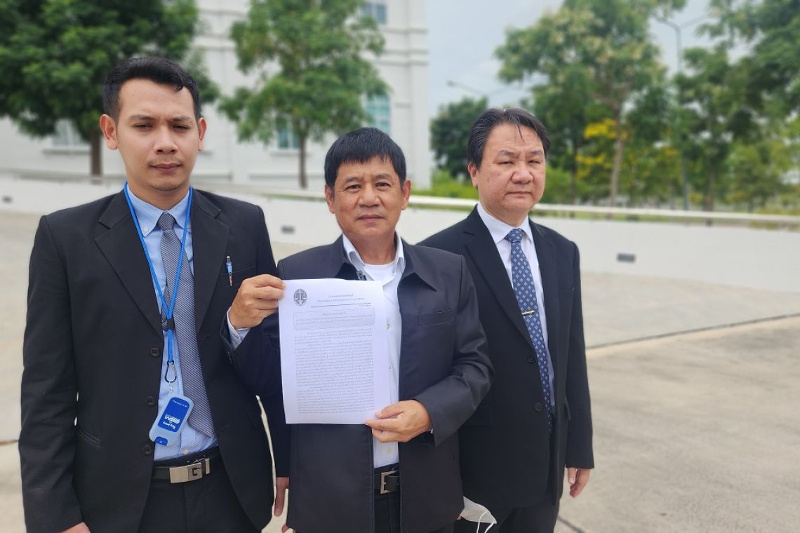ศาลตัดสินชัยวัฒน์กลับเข้ารับราชการ