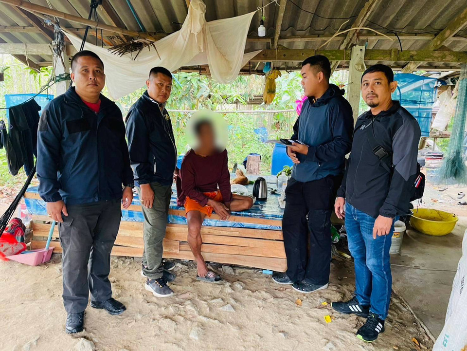 CIB รวบหนุ่มวัย 50 แอบย่องเข้าห้องน้ำขณะเด็กหญิงวัย 14 อาบน้ำ สารภาพสิ้น "ตร.ปคม."ล่าจับถึงพัทลุง