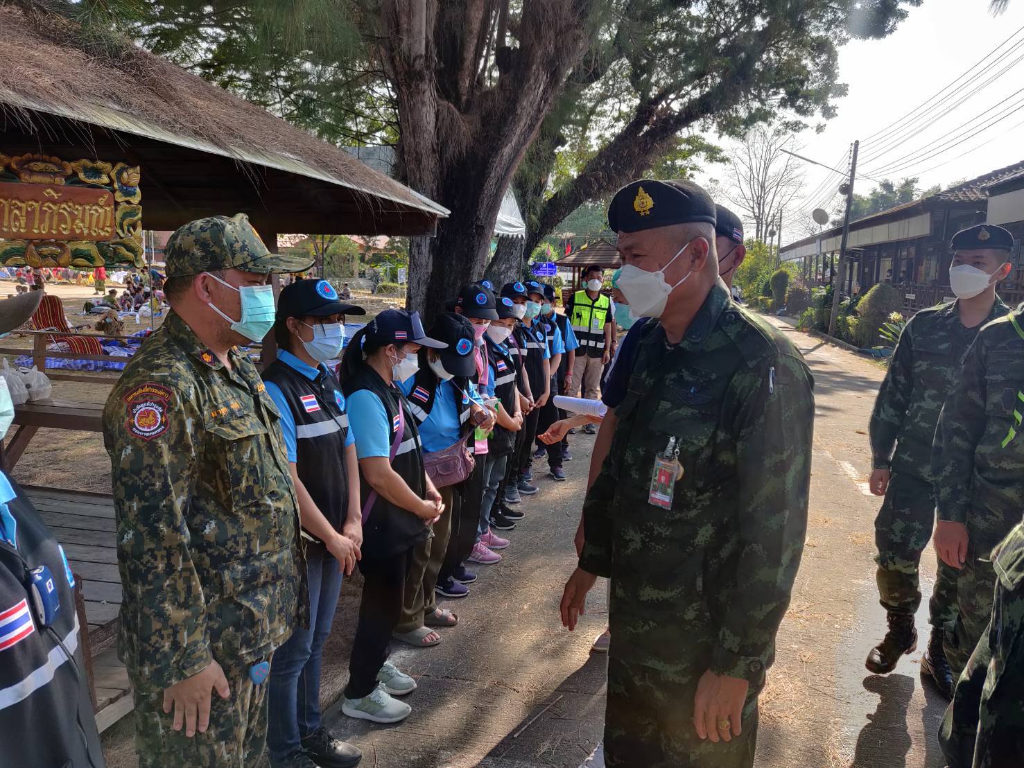 รถล่องใต้เริ่มแน่น ประชาชนชิงเดินทางกลับภูมิลำเนาก่อนเทศกาลปีใหม่ ทำรถติดยาวกว่า 2 กม.