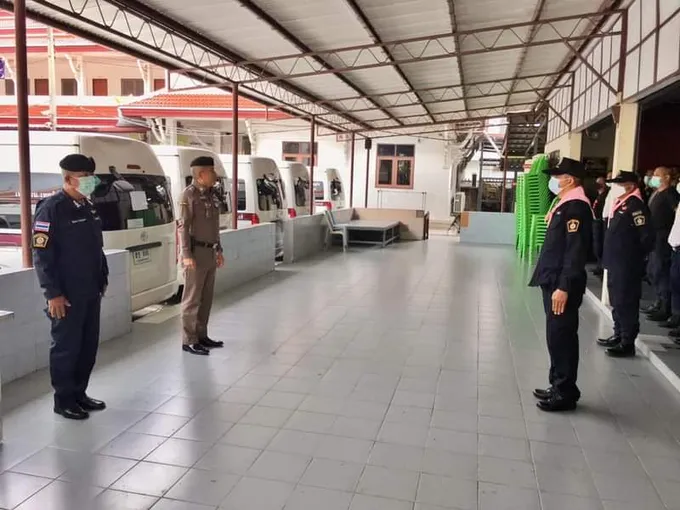 ผู้การเพชรบุรีตรวจเยี่ยมและให้กำลังใจกำลังพลกองร้อยควบคุมฝูงชน 