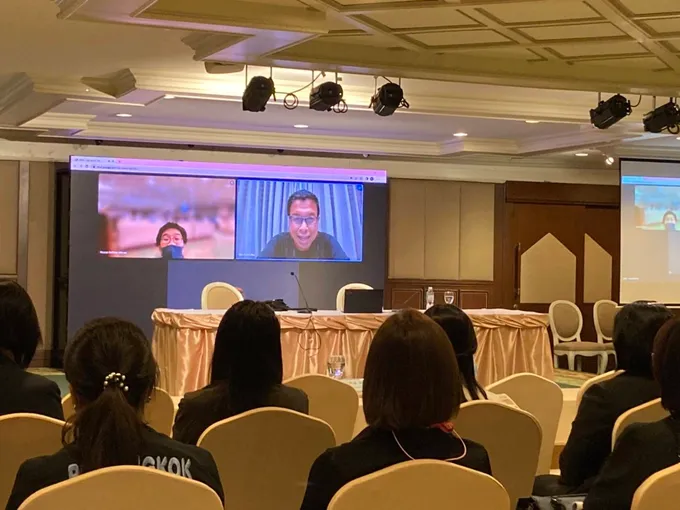 "ชัชชาติ"online ข้ามทวีป ประชุมแนวทางการใช้ Traffy Fondue แก้ไขปัญหาคนกรุง
