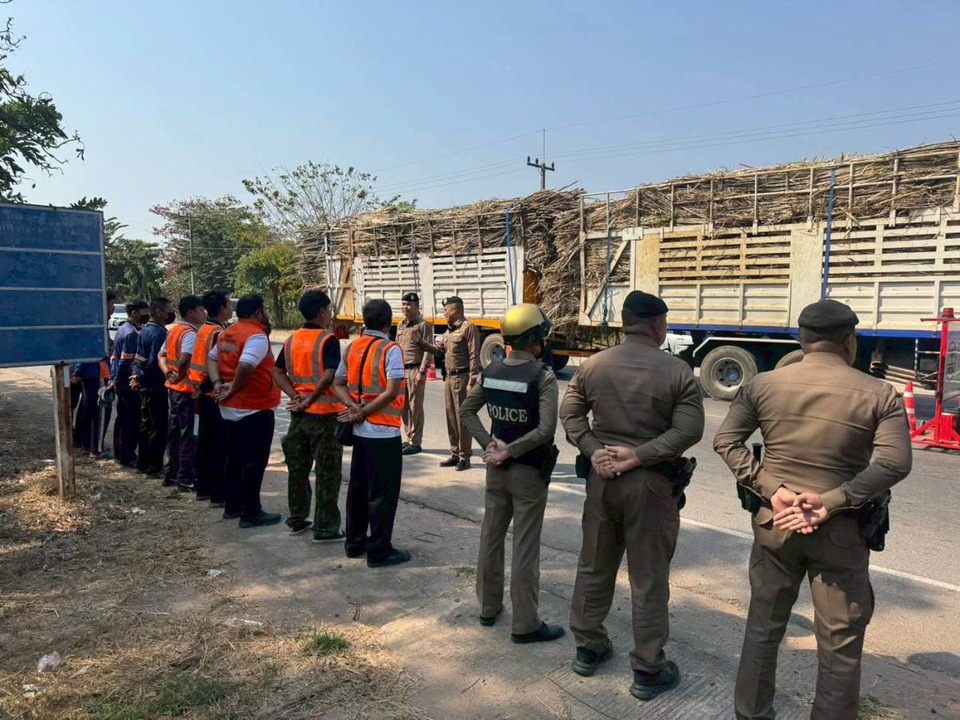 ชัยภูมิเข้มสูงสุด! 29 โรงพักตั้งด่านสกัดรถบรรทุกอ้อย ป้องกันอุบัติเหตุซ้ำหลังมีผู้เสียชีวิต