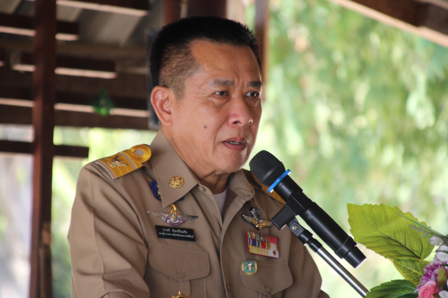 18 สท.ยกมือหนุน 10 โครงการร้างใช้งบ 200 ล้านบาท ฟอกขาว ผู้ว่าฯประจวบฯก่อนเกษียณ หรือ ปกป้องประโยชน์ของประชาชน