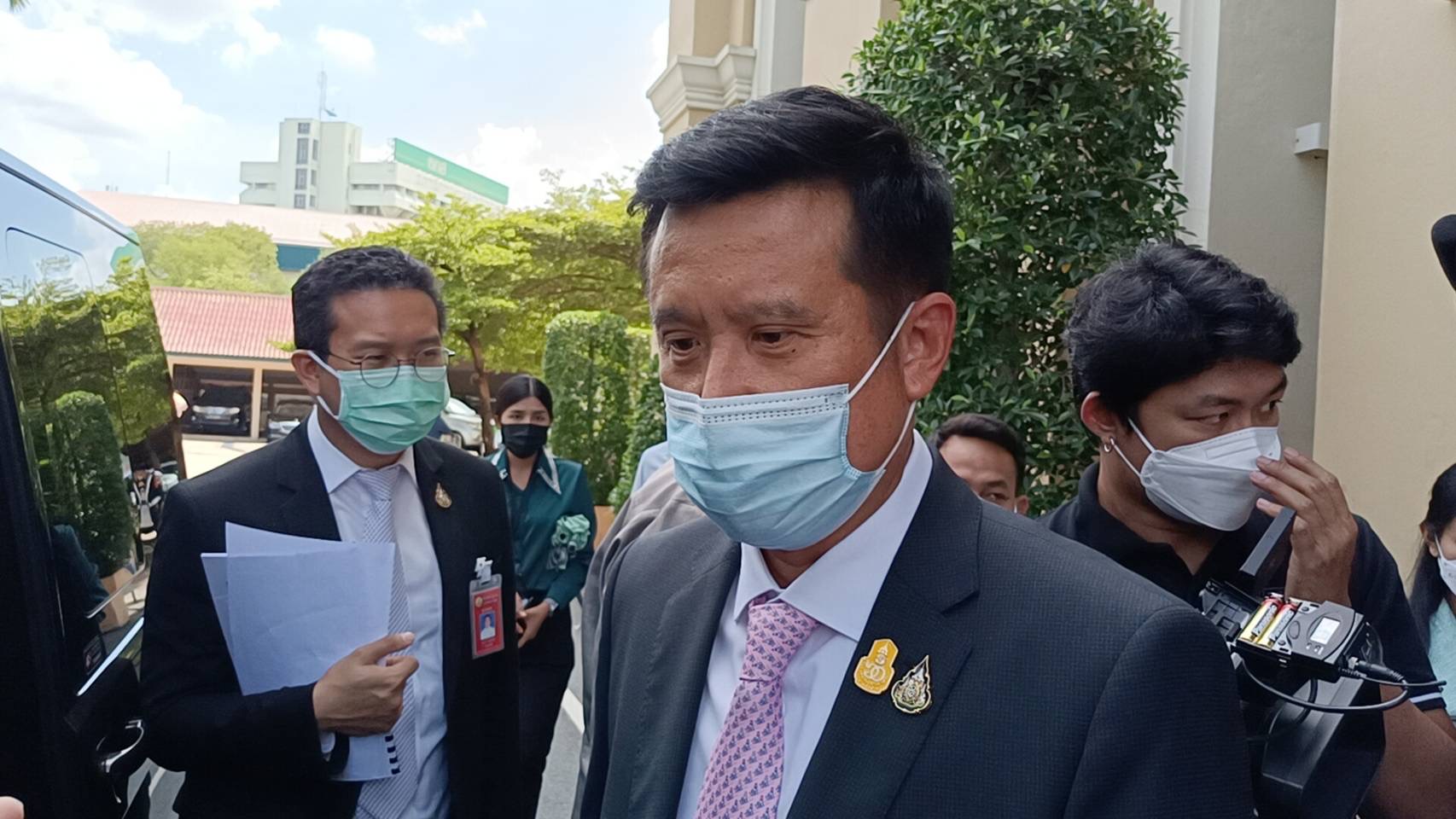 “ชัยวุฒิ” เชื่อมือ “นิโรธ” คุมงานสภาอยู่ ยันไม่คนจ้องป่วน อ้าง ยังไม่มีสภาล่ม แค่ปธ.สั่งปิดเอง 