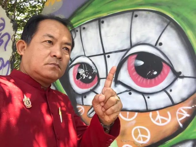 'พี่ศรี'ขยี้ซ้ำจี้กกต.ฟันอาญา'ธนาธร-กก.บห.พรรค