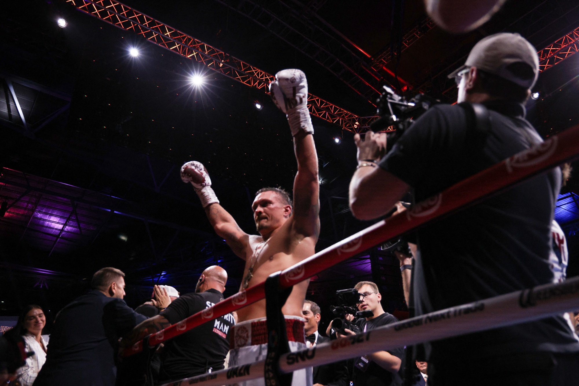 "โอเล็กซานเดอร์ อูซิก" ส่อสละแชมป์ WBO หลังยังไม่มีการเจรจากับ "โจเซฟ ปาร์เกอร์" คู่ท้าชิง