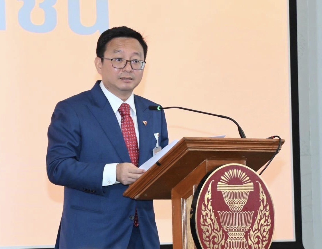 ‘หัวหน้าก้าวไกล’ ปูด ‘พรรครัฐบาล’ กำลังดีลช้อนซื้องูเห่าในพรรคกันเพียบ มั่นใจไม่เลื้อยหนี