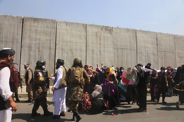 “ตาลิบัน” ดุ! ส่ง “หน่วยรบพิเศษ” ทุบ “ม็อบหญิง” เรียกร้องสิทธิสตรี-บาดเจ็บจำนวนมาก