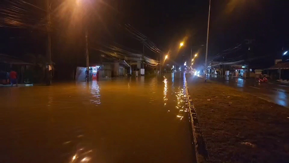 ด่วน! ปภ. เตือนฝนตกหนัก อ.สะบ้าย้อย–สะเดา เสี่ยงน้ำท่วม ดินโคลนถล่ม ขอประชาชนยกของขึ้นที่สูง