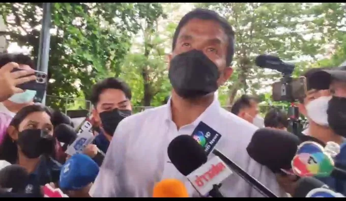 "ชัชชาติ"ขอบคุณ กกต. เตรียมเข้ามอบนโยบาย 1 มิ.ย.นี้  ไม่คิดฟ้องกลับ"ศรีสุวรรณ"  