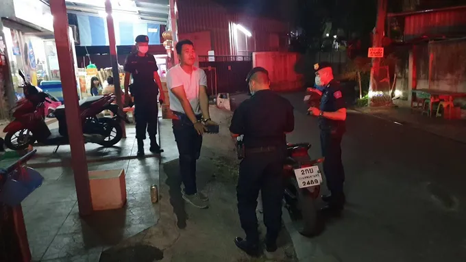 191รวบทัน'มาเฟียเมียนมา'ใช้เหล็ก'จี้ชิงโทรศัพท์'หน้าห้างย่านบางนา