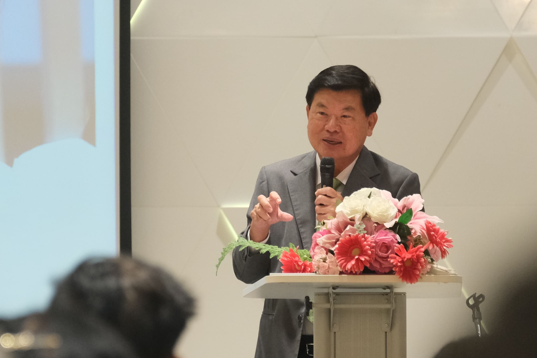 “ทุนวิจิตรพงศ์พันธุ์” สานภารกิจ “บำรุงศาสนา–ส่งเสริมการศึกษา–สร้างสรรค์สังคม” ตอบแทนสังคมไทย ต่อเนื่องเป็นปีที่ 14 