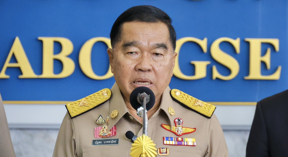 "บิ๊กเล็ก" ยันไม่ทิ้งครอบครัววีรชน  แก้ระเบียบการรักษาพยาบาล บัตรทอง สปสช.