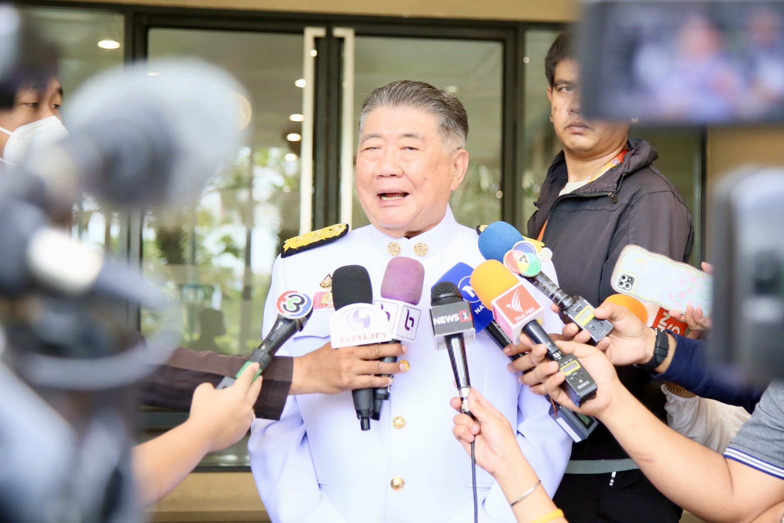 “ภูมิธรรม” เซ็ง ! บอกจะซาวข้าวกี่น้ำก็ตามใจ ขออย่าเบี่ยงประเด็น ดึงสติเอาความจริงมาพูด โอ่ 10 ปีข้าวจำนำ คุณภาพดี มีราคา