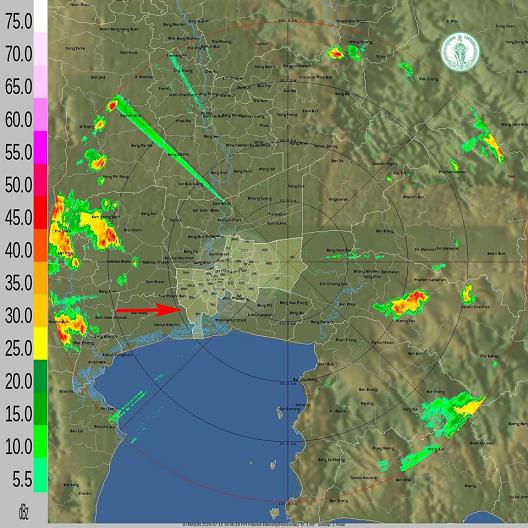 ฝนมาแล้ว กลุ่มใหญ่ จ่อเข้ากทม.ด้านตะวันตก ฝั่งธนฯ 