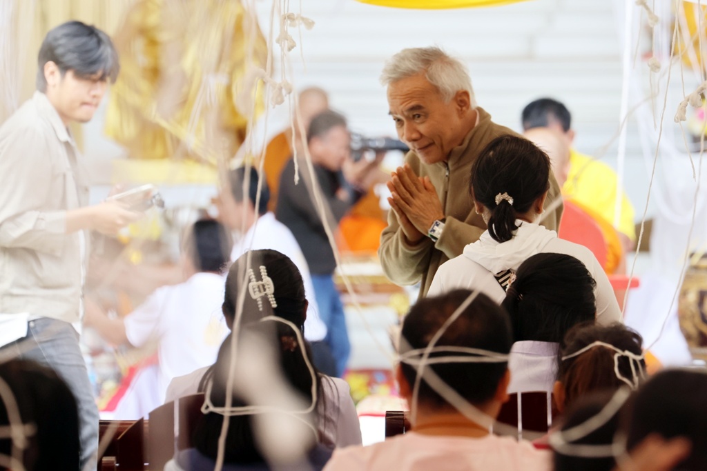 "สุวัจน์" ประธานปลุกเสกเหรียญ "หลวงพ่อคูณ" รุ่นสร้างบารมี ร่วมทำบุญสร้างหลวงพ่อคูณองค์ใหญ่