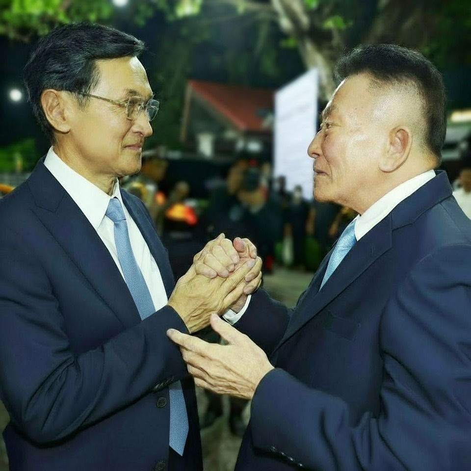 "จาตุรนต์" บอกจากนี้เดินเข้าพรรค บรรยากาศคงไม่เหมือนเดิม หลัง "สมพงษ์" ลาออก หวัง "กก.บห." ฟังเสียงสะท้อนบ้าง