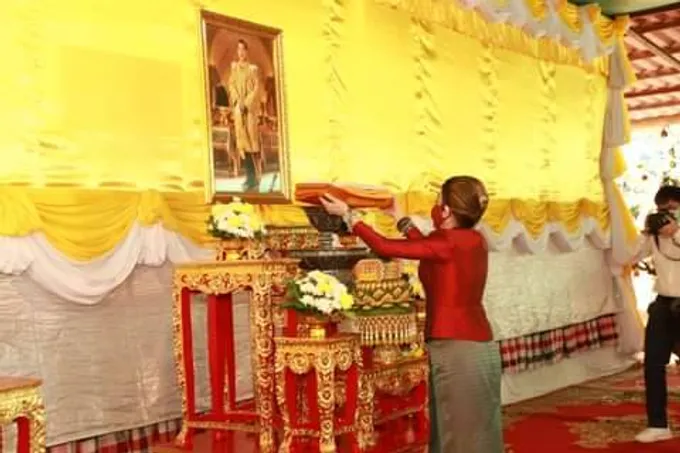 "ม.ร.ว.มาลินี จักรพันธุ์" ถวายผ้าพระกฐินพระราชทานถวาย วัดบูรพาบ้านทุ่งแต้