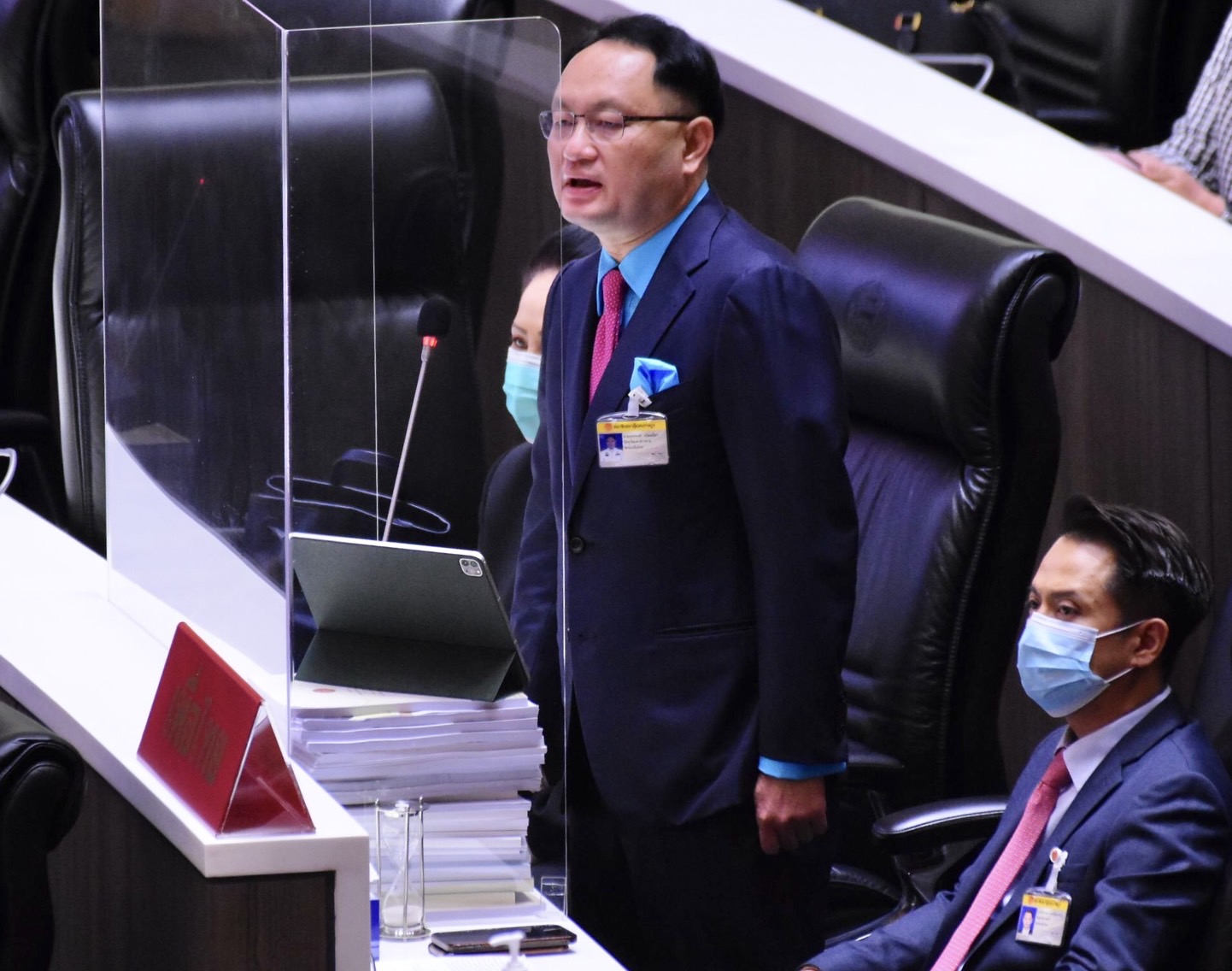 ‘ยุทธพงศ์’ ฉายหนังเก่า ซัด ‘บิ๊กตู่-กองทัพ’ ปล่อยค่าโง่เรือดำน้ำกว่า 2 หมื่นล้าน-จัดซื้ออากาศยาน UAV ประสิทธิภาพต่ำ-บินรบสุดล้ำเกินจำเป็น 