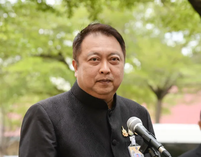 "สุชาติ" เผยเคยจ้าง"ณัฐวุฒิ" ทำคดี แจงไม่ใช่ลูกน้อง คดีจบคือจบ ไม่สนิทสนมส่วนตัว