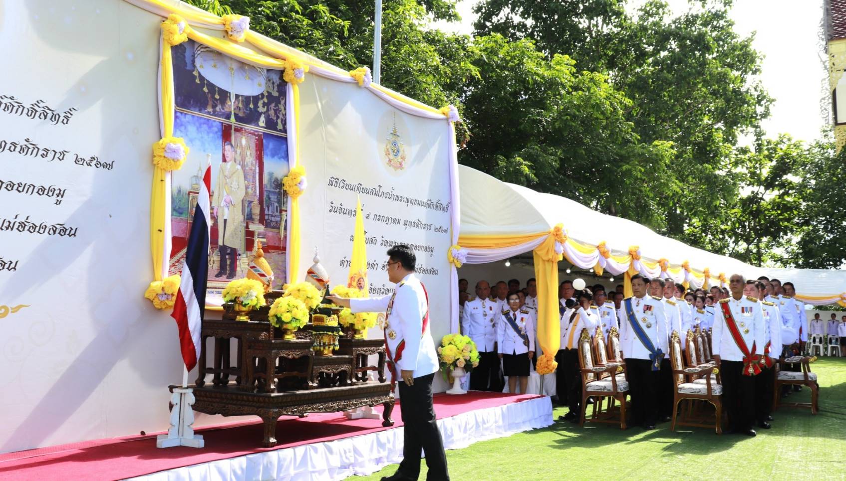 แม่ฮ่องสอน ประกอบพิธีเสกน้ำพระพุทธมนต์ศักดิ์สิทธิ์ ณ อุโบสถวัดพระธาตุดอยกองมู