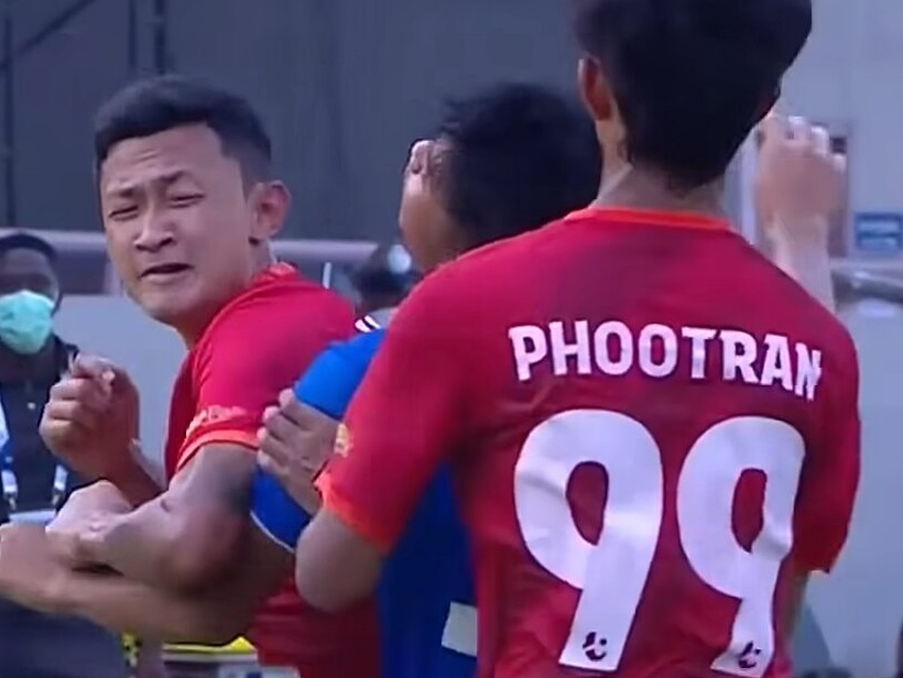 เปิดโทษคดีทำร้ายร่างกายกรณี ‘อิศเรศ’ สับศอกใส่คู่แข่งในสนามบอลผิดอาญา-ชดใช้แพ่ง 