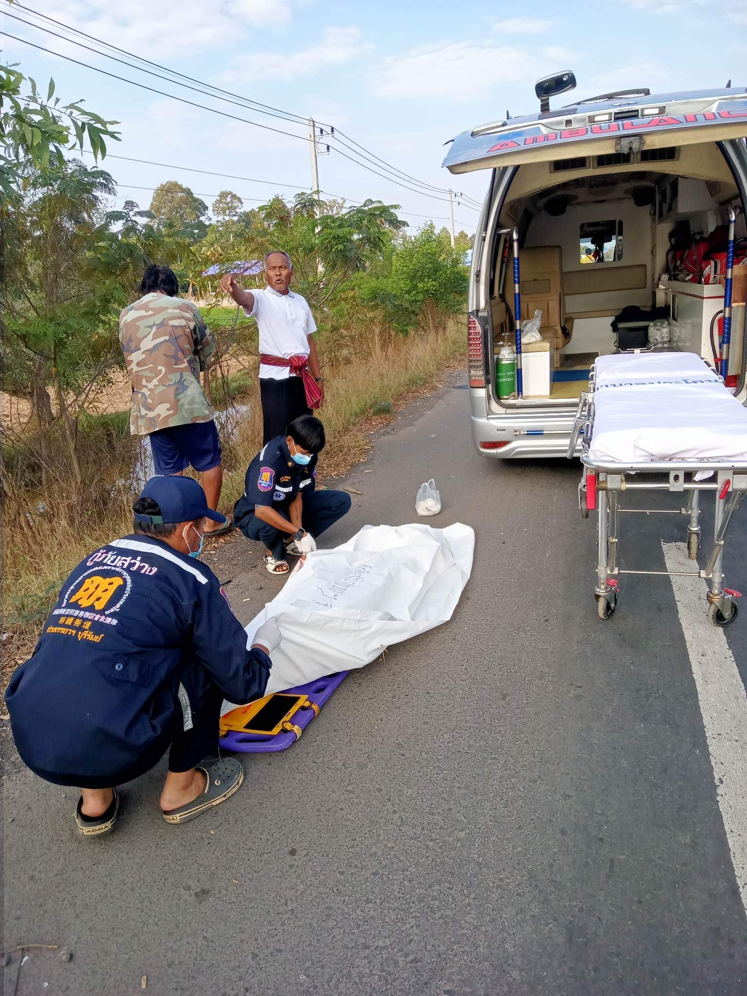 บุรีรัมย์  ญาติร้องสื่อ หาตัวคนขับรถบรรทุกชนยายดับ ให้มารับผิดชอบ-ขอขมาศพ