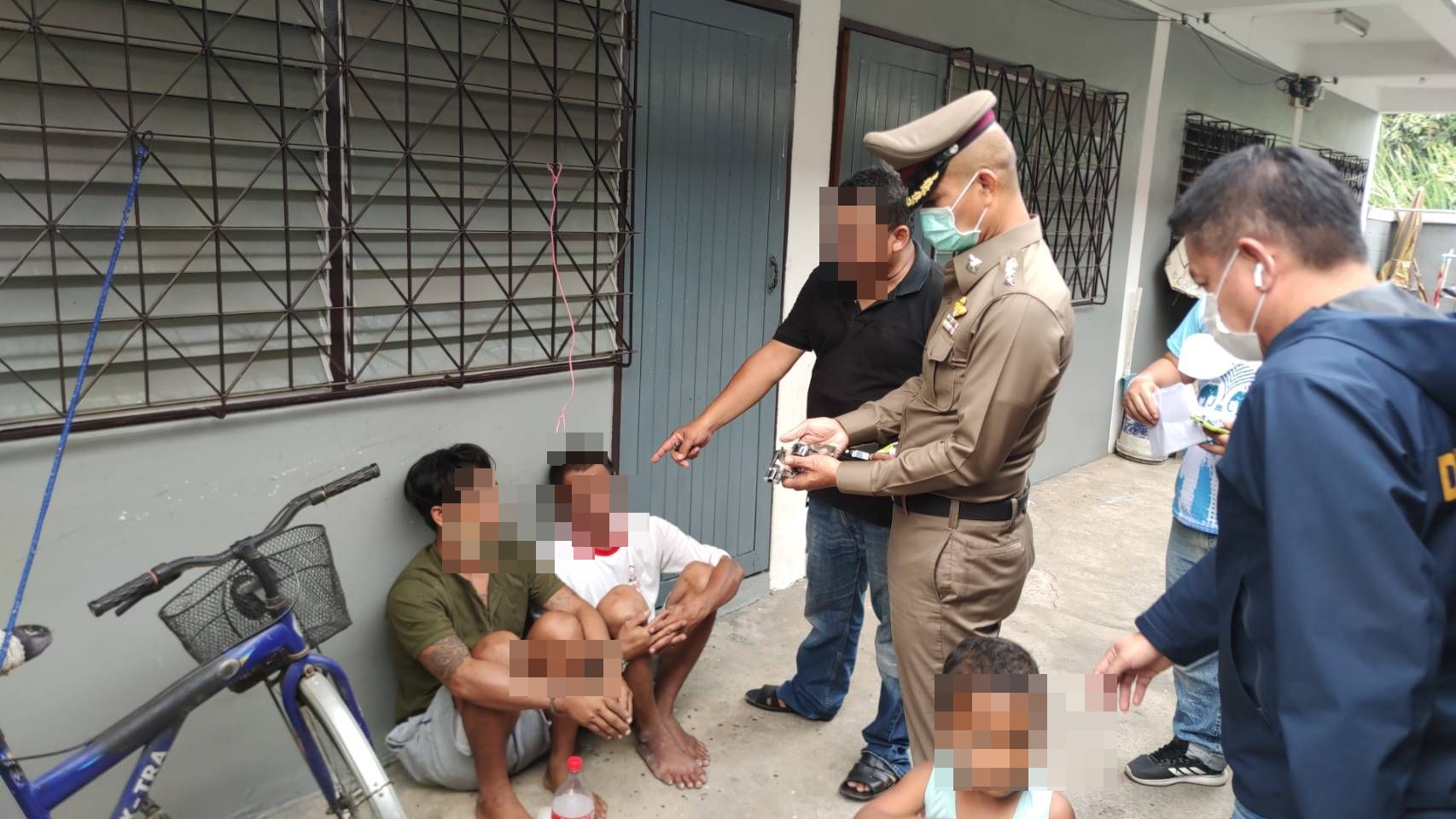 รวบ2พ่อค้าปืนไทยประดิษฐ์หลังสายลับล่อซื้อพร้อมของกลางลูกโม่ .38