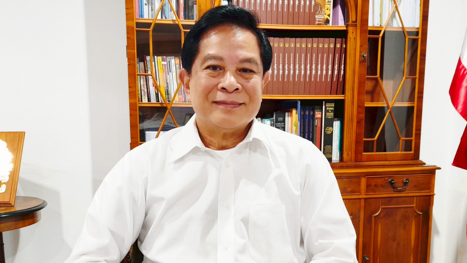 "พีระพันธุ์" จี้รัฐตรึงราคาน้ำมัน 1 เดือน ชูโมเดล SPR สำรองพลังงาน 90 วันแก้ขาดแคลนยั่งยืน