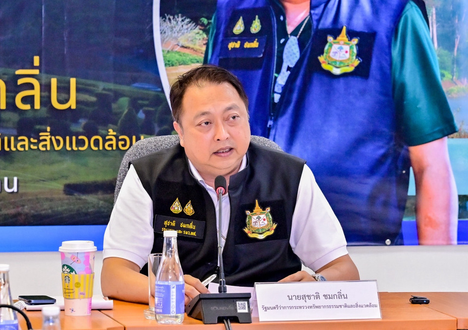 “รมว.สุชาติ” สั่งระดมเก็บขยะมรสุมเกาะพีพี เร่งบูรณาการทุกภาคส่วนปกป้องทะเลไทย–รักษาภาพลักษณ์ท่องเที่ยวระดับโลก