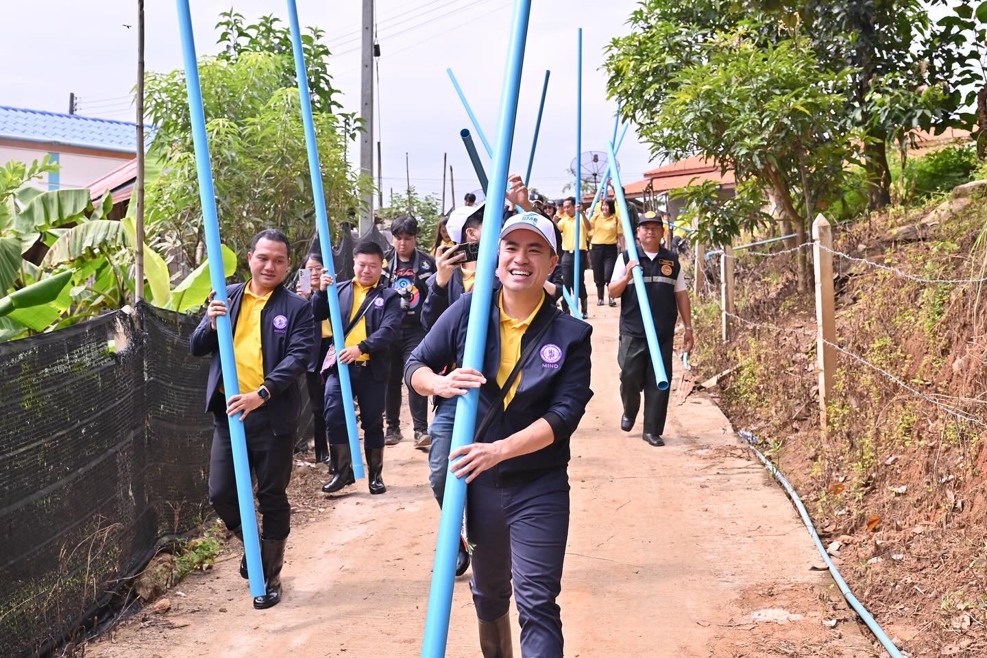 “เอกนัฏ” นำทัพกระทรวงอุตฯ เร่งฟื้นฟูระบบน้ำประปา-เยียวยา ผู้ประสบภัยจังหวัดเชียงราย พร้อมพักชำระหนี้เอสเอ็มอี