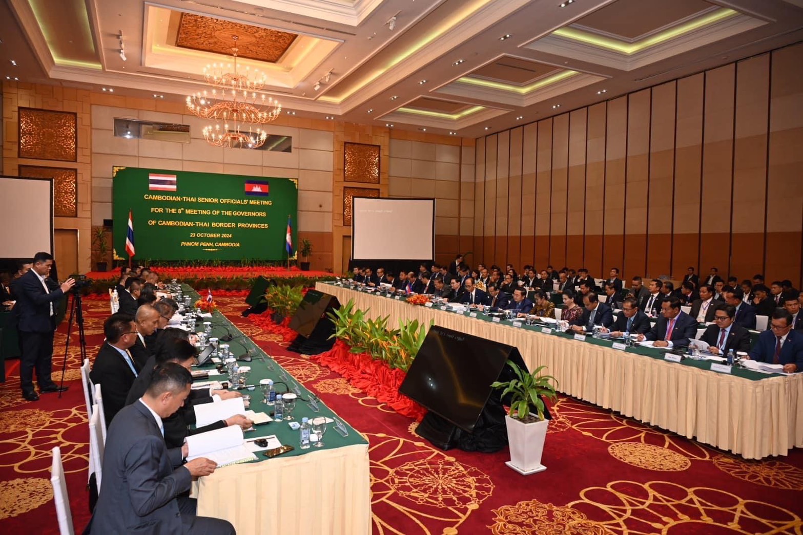 ผู้ว่าฯศรีสะเกษร่วมการประชุมผู้ว่าราชการจังหวัดชายแดนไทย-กัมพูชาครั้งที่ 8