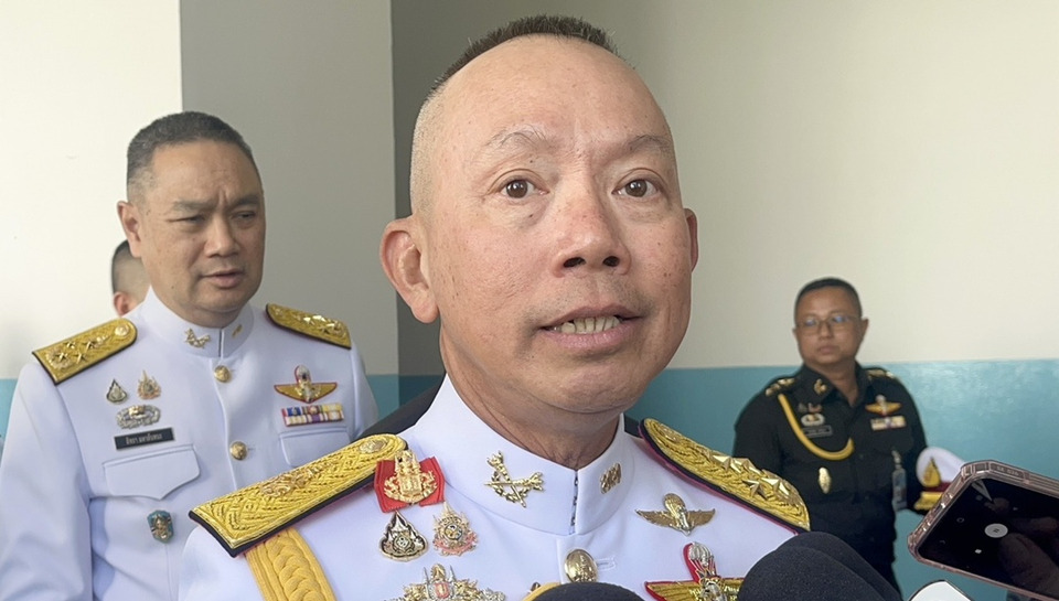 “ผบ.ทสส.” ยันกองทัพสนับสนุน กต.อพยพคนไทย ออกจากพื้นที่ตะวันออกกลาง สั่งเข้มข่าวกรองในประเทศ เฝ้าระวังก่อการร้าย
