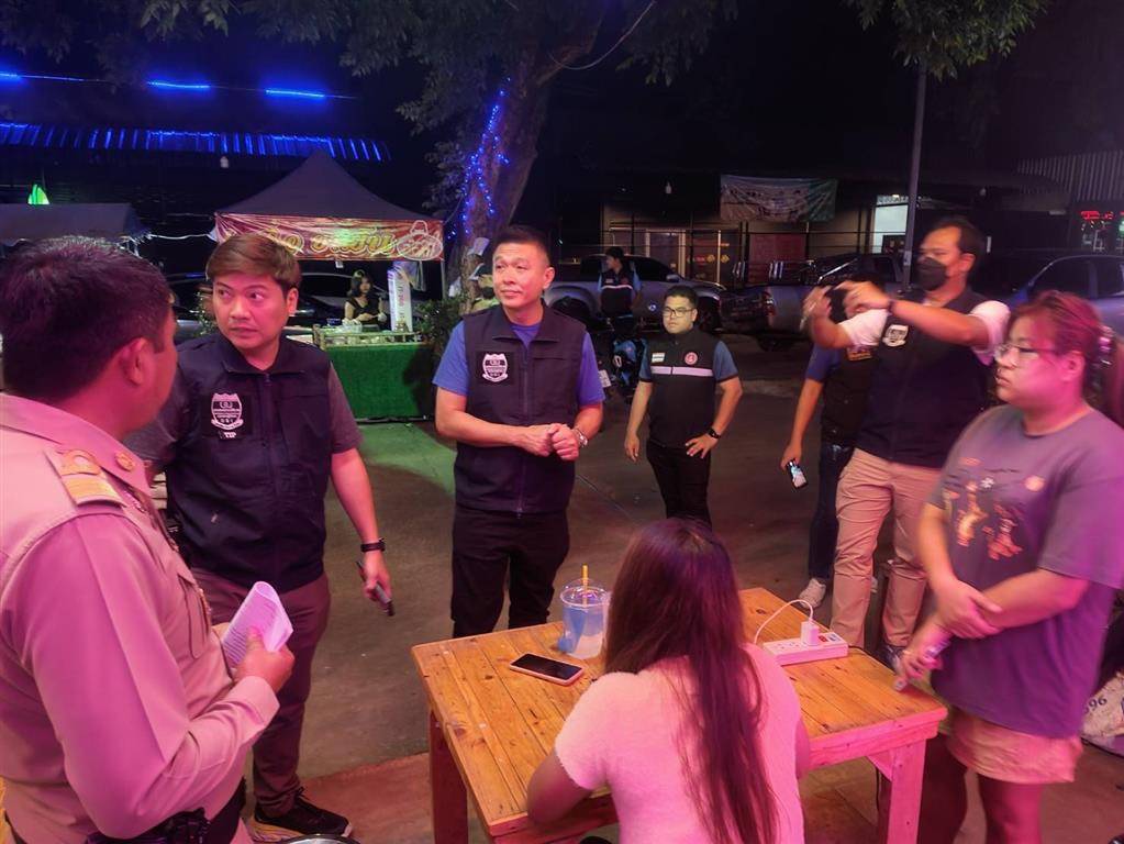 คุก 11 ปี 14 เดือน 2 แม่ลูกเจ้าของร้านโอเกะค้าประเวณีเด็กอายุต่ำว่า 18 ปี
