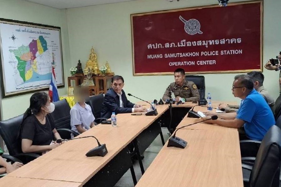 "ทนายอนันต์ชัย" บุก สภ.เมืองหาชัย ตามคดีอนาจารเด็ก นร.ไม่คืบแถมถูกข่มขู่