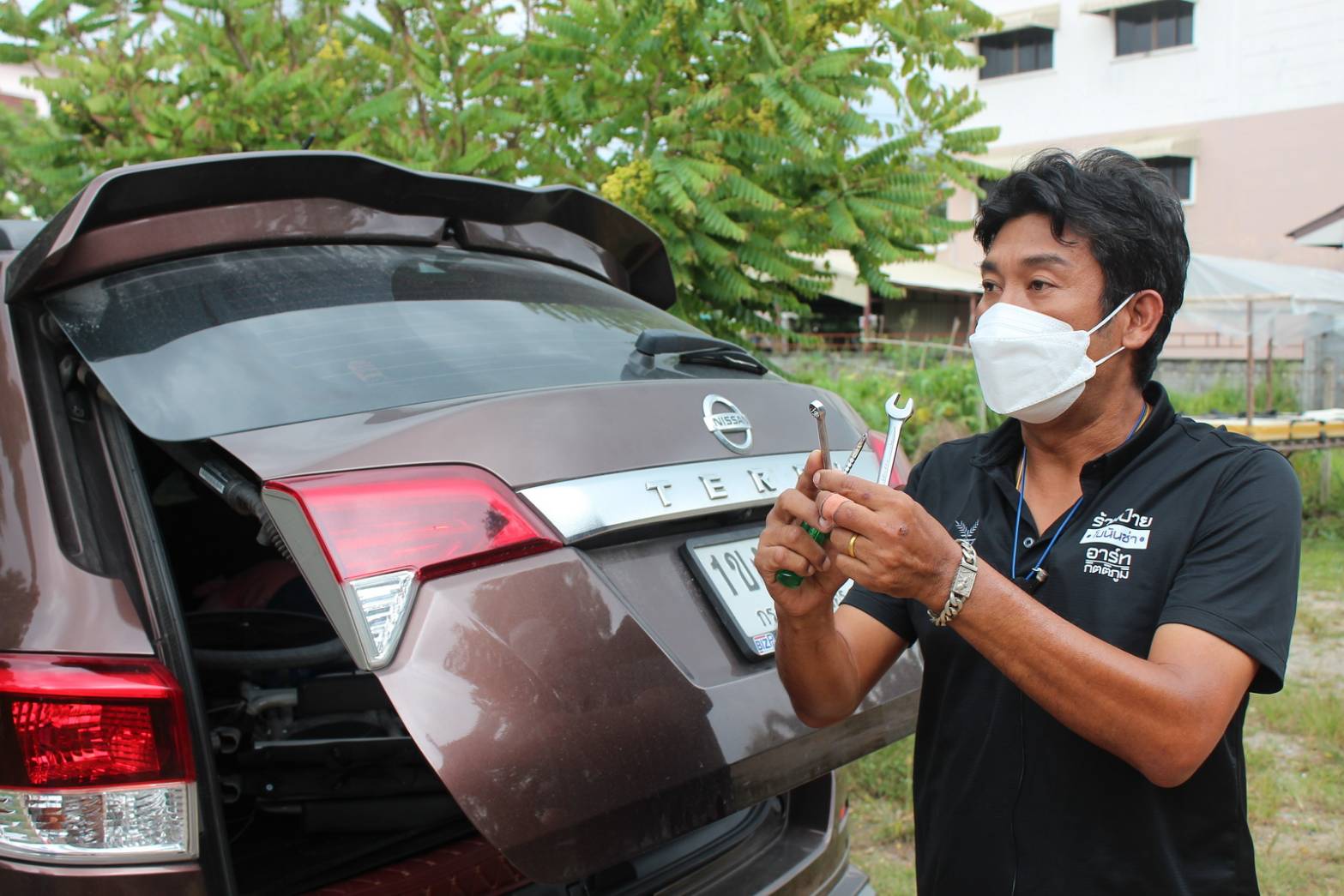 หนุ่มสุดเซ็งรถใหม่ 2 ปี ระบบไฟฟ้าแก้ไม่หาย เข้าศูนย์อ้างอะไหล่หมดประกัน 