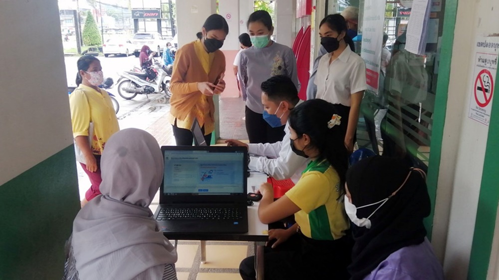 ประชาชนชาวพังงา แห่ลงทะเบียนบัตรสวัสดิการแห่งรัฐรอบใหม่ วันแรกคึกคัก!!