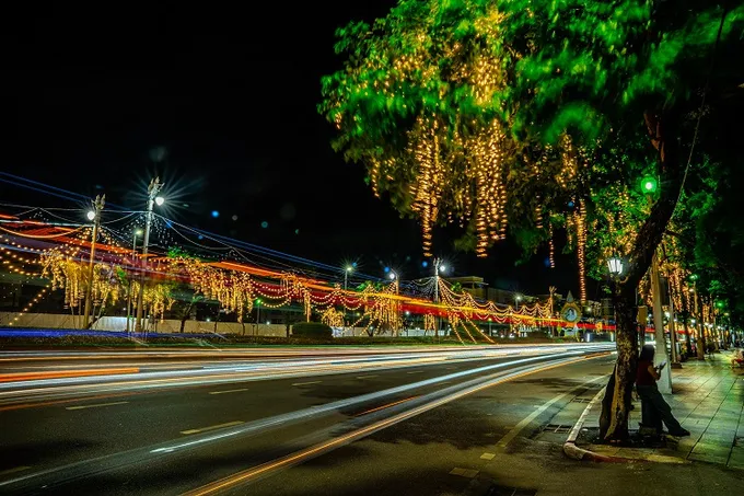 MEA เชิญชวนชมไฟประดับ กิจกรรมเฉลิมพระเกียรติพระบาทสมเด็จพระเจ้าอยู่หัว 