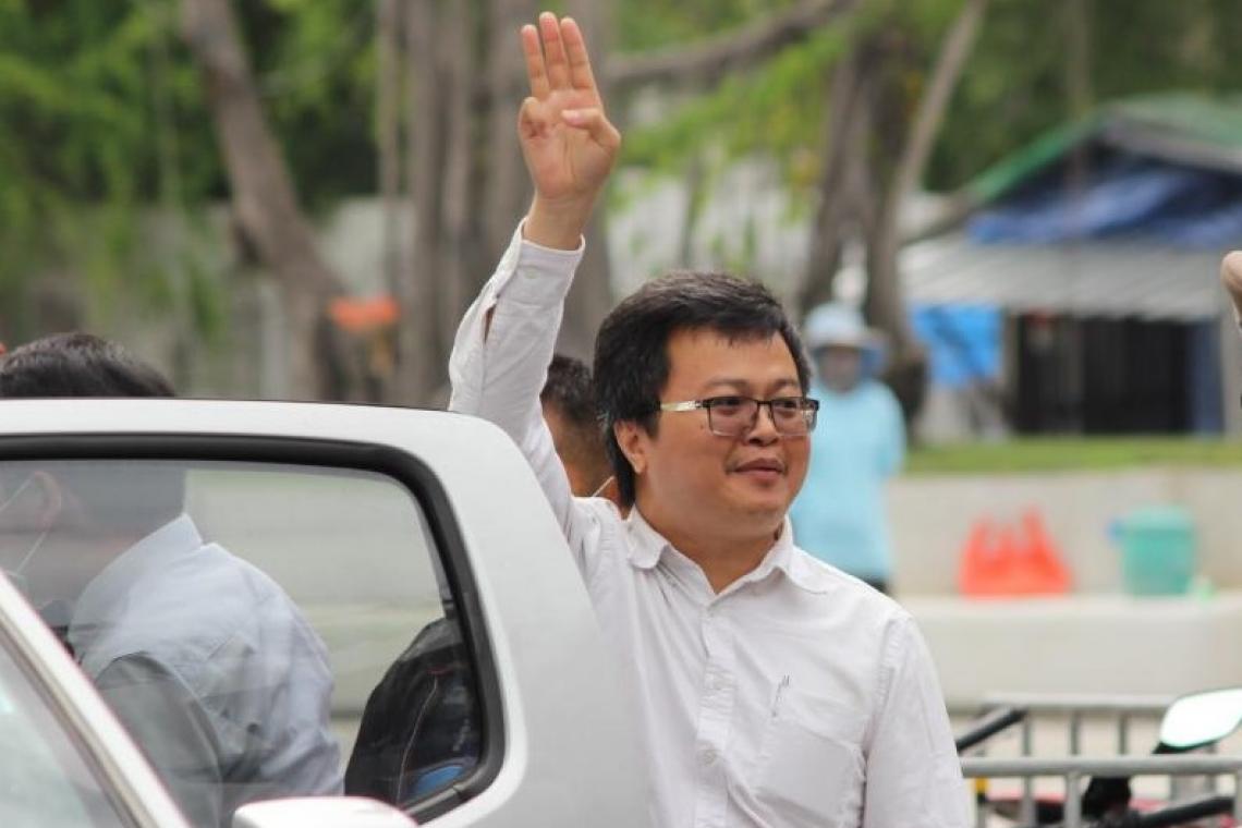 "อานนท์ "เรียกแขก ! ปลุกยกเลิก 3 ระบบ "ระบบส.ว.อภิสิทธิ์ชน-ระบบศักดินา-ระบบกษัตริย์แบบเดิม"