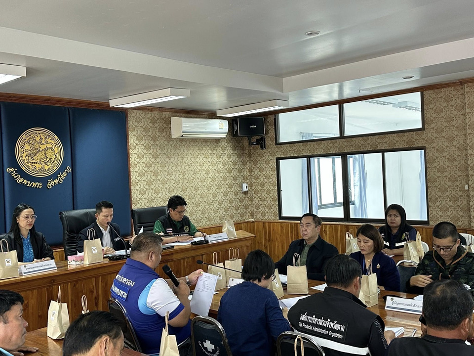 “นายกเคี้ยง” พรรคกล้าธรรม  ร่วมประชุมปัญหาราคาพริกตกต่ำ