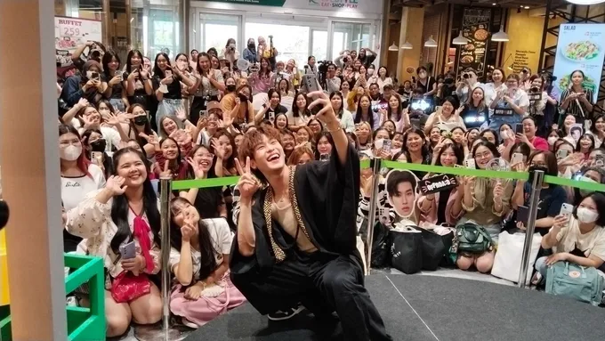 สุพรรณบุรี ออฟโรด กันตภณ หนุ่มหล่อยิ้มละลายวิชวลแห่งวงLAZ1 โชว์ชงชาญี่ปุ่น 