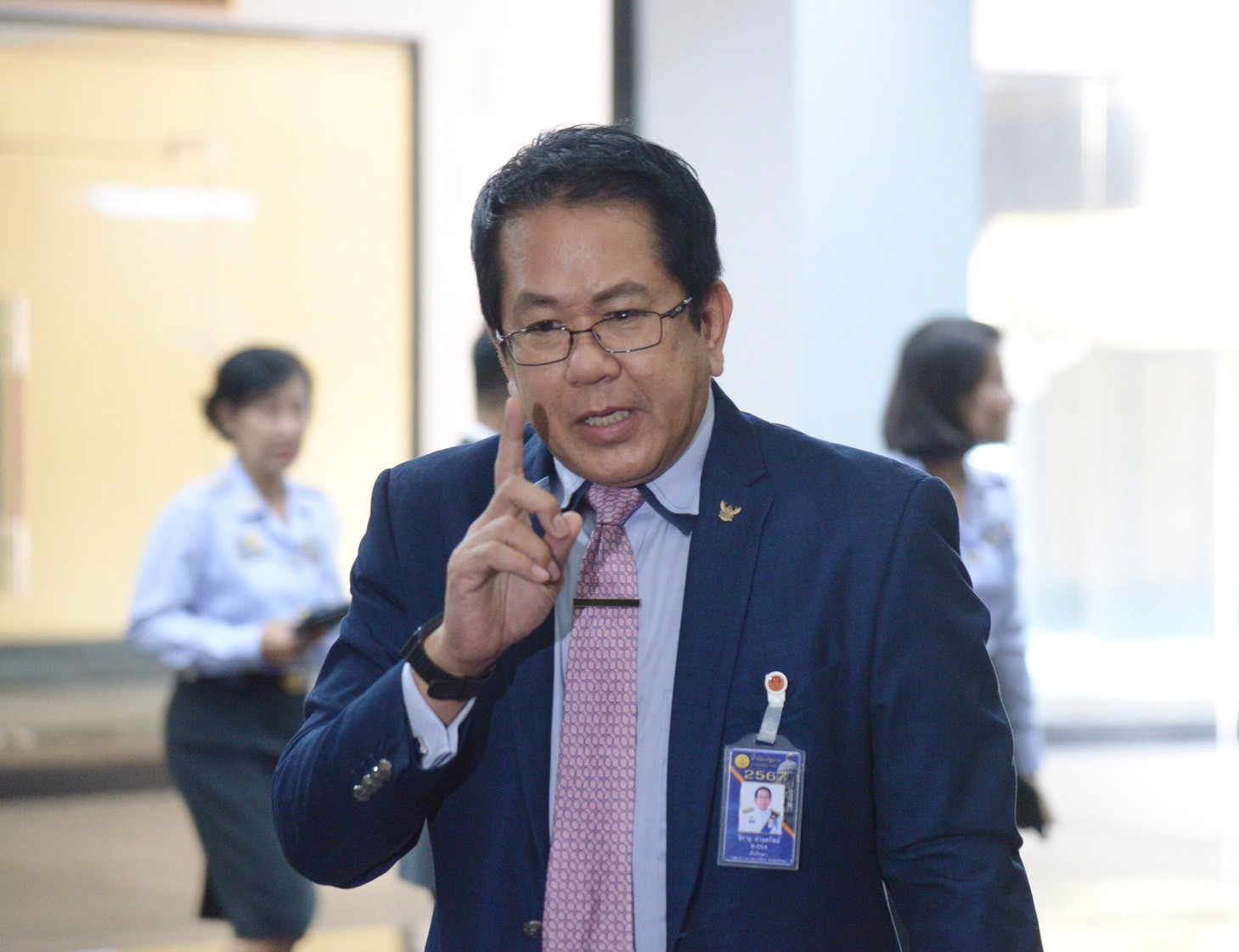 "โฆษกกลาโหม" เผยกองทัพไม่นิ่งนอนใจ กำลังขอคำชี้แจงปม "พลโทกร่าง" ขู่ย้าย ตร.ทั้งโรงพัก 